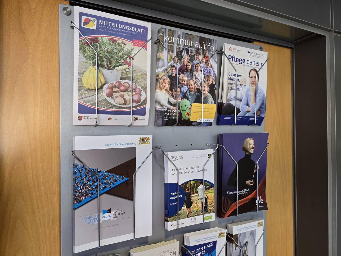 rathaus-hessdorf-bürgerbüro-foyer_02-1440x1080